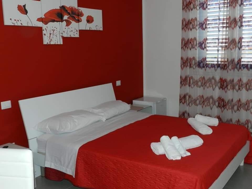 Bed and Breakfast L'Isola Del Sole Castelluzzo Exterior foto