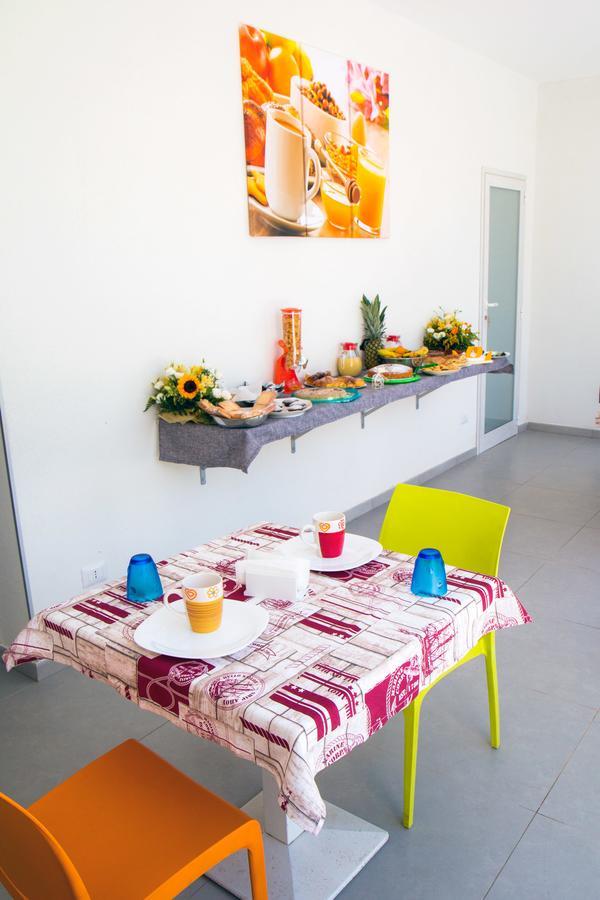 Bed and Breakfast L'Isola Del Sole Castelluzzo Exterior foto